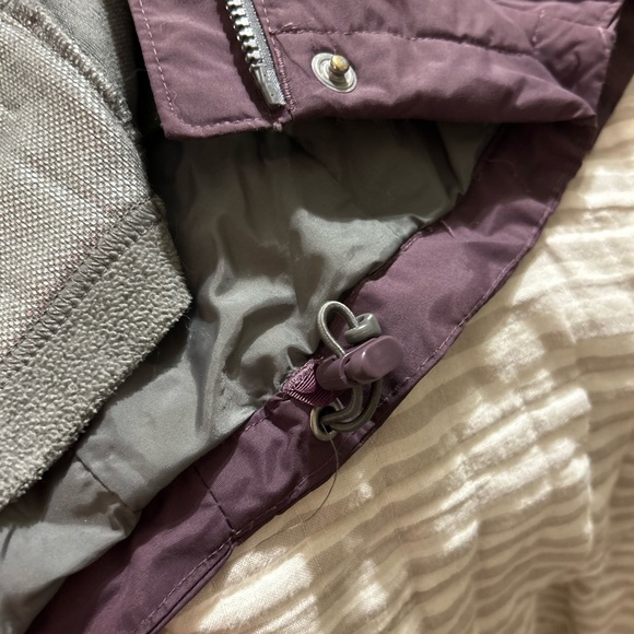 2 jackets in one!  Columbia purple raincoat with zip in fleece jacket. - Picture 11 of 14